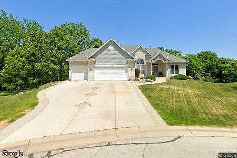 Tall Oak, RACINE, WI 53406