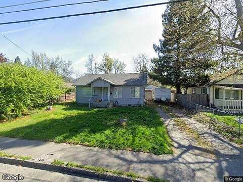 Oak, GRANTS PASS, OR 97526