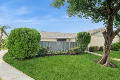 Ambach, HYPOLUXO, FL 33462