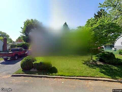 Linden, MACUNGIE, PA 18062