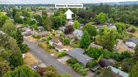 9Th, MCMINNVILLE, OR 97128