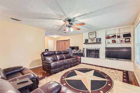 Mesa, SAGINAW, TX 76179