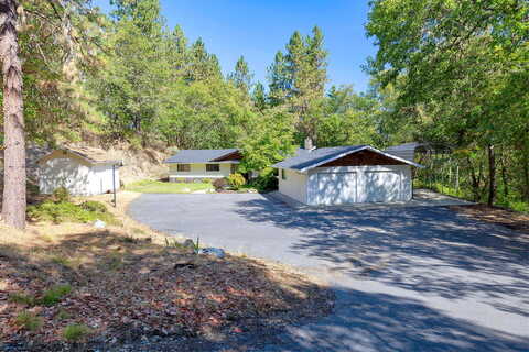 Sky, GRANTS PASS, OR 97527