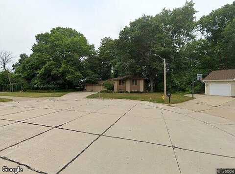 Wagon Wheel, GREEN BAY, WI 54302