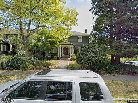 33Rd, SEATTLE, WA 98144