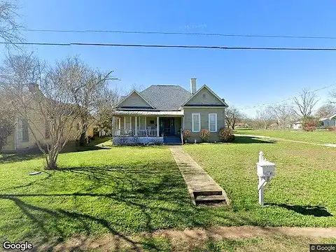 1St, FLORESVILLE, TX 78114