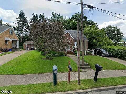 Hillcrest, ERIE, PA 16509