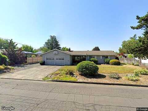 8Th, NEWBERG, OR 97132