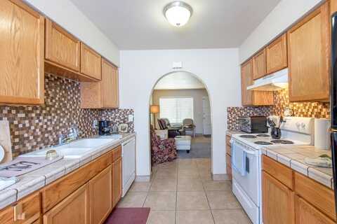 E Dakota Ave, Fresno, CA 93726
