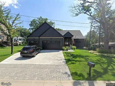 Iris, SAINT PAUL, MN 55115