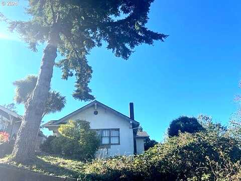 12Th, COOS BAY, OR 97420