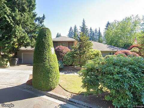 75Th, KIRKLAND, WA 98033