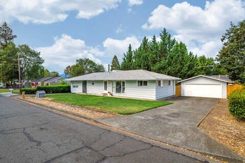 12Th, GRANTS PASS, OR 97526
