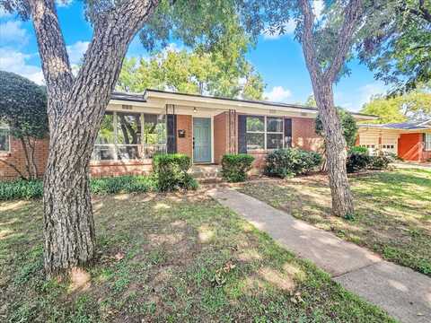 Larkspur, ARLINGTON, TX 76013
