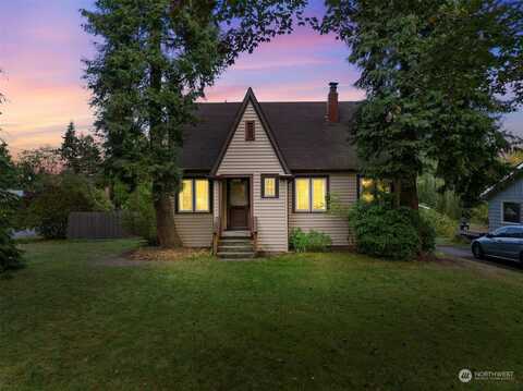 1St, SEATTLE, WA 98125