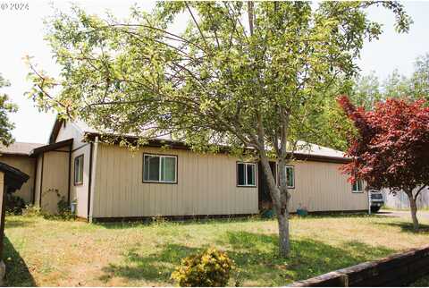 De Moss, BROOKINGS, OR 97415