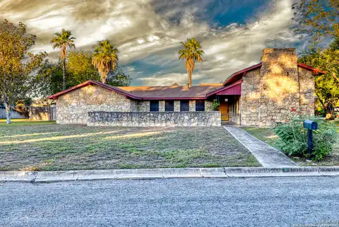 Patricia, UVALDE, TX 78801
