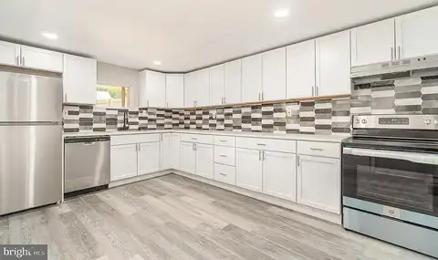 Main, LYKENS, PA 17048