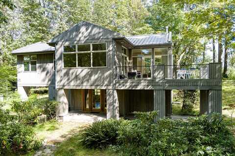 Andrew, CLINTON, WA 98236