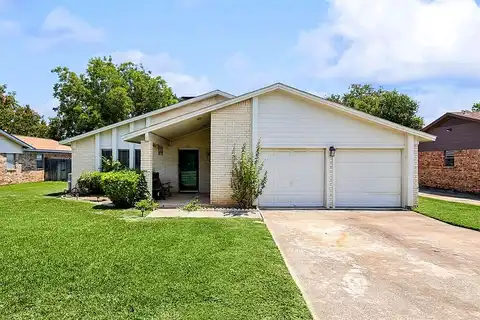 Sapphire, BEDFORD, TX 76021
