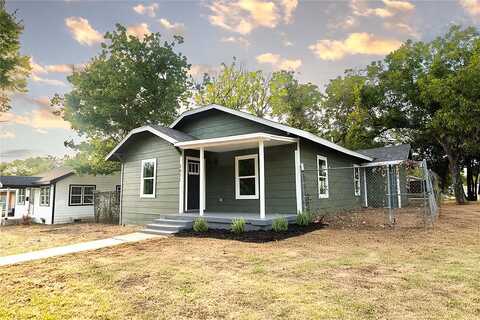 Avenue, FORT WORTH, TX 76105