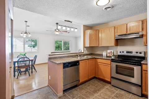 Durum, EDEN PRAIRIE, MN 55347