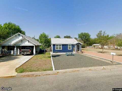 Lucille St, Kerrville, TX 78028