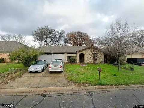 Oaktree Dr, Denton, TX 76209
