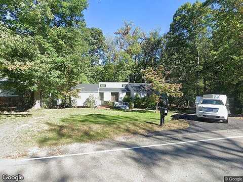 Hunting Hills, ROANOKE, VA 24018