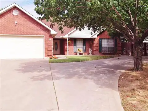 Broadmoor, BONHAM, TX 75418