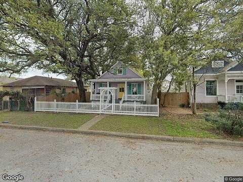 Avenue Q 1/2, GALVESTON, TX 77550
