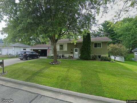 East, IRON RIDGE, WI 53035