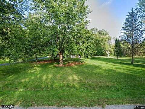 Pebble, MEQUON, WI 53092