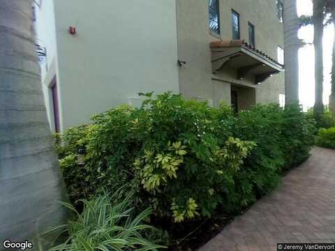 Via Villagio, HYPOLUXO, FL 33462