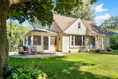 Shore Acres, MONONA, WI 53716
