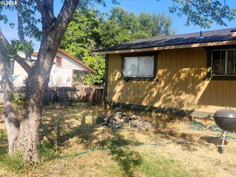 Kinkade, BOARDMAN, OR 97818