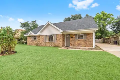 Banbury, LIVINGSTON, TX 77351
