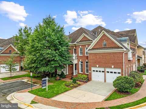 Lavender Keep, FAIRFAX, VA 22033