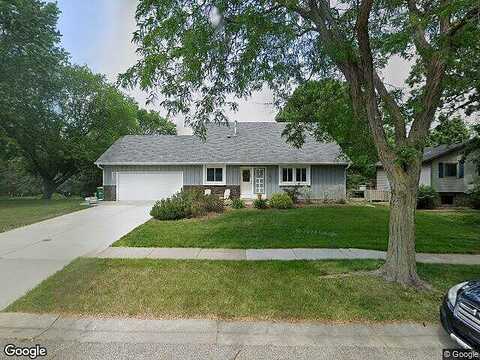 Finch, SAINT PAUL, MN 55124