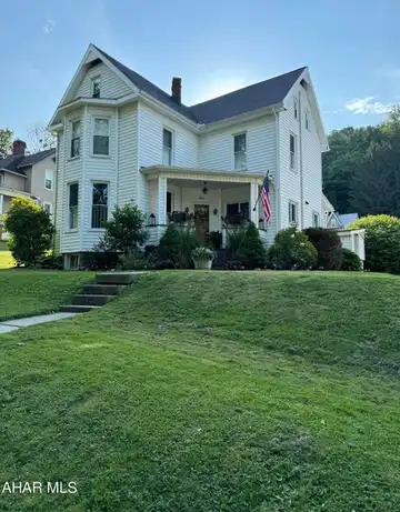 Jefferson, TYRONE, PA 16686