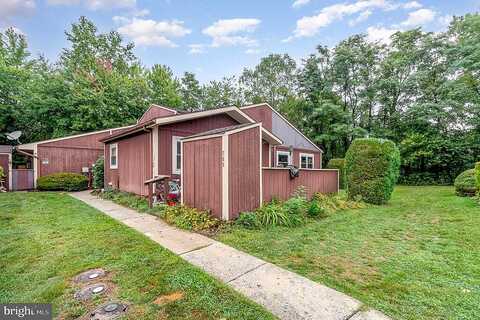 Lee, ENOLA, PA 17025