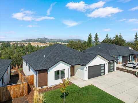 Arrowhead, EAGLE POINT, OR 97524