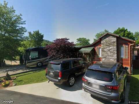 Holly Hock, DILLARD, GA 30537