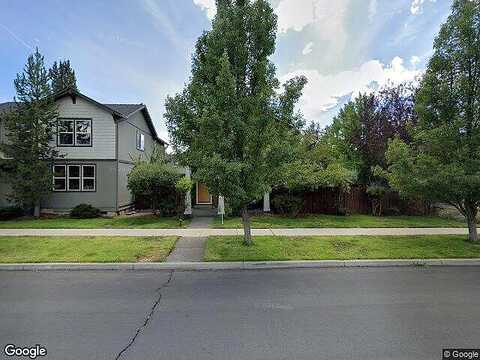 Penhollow, BEND, OR 97702