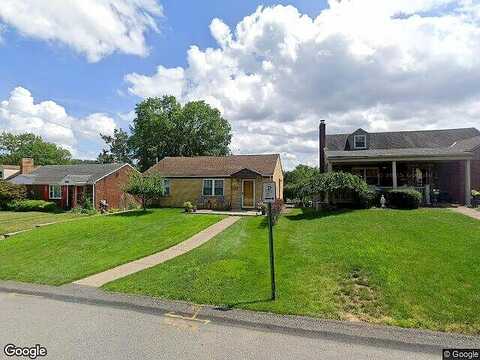Della, VERONA, PA 15147