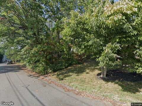 Hillside, STAUNTON, VA 24401