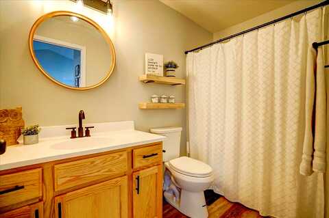 Douglas, BROOKLYN, WI 53521