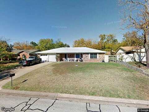 Vivienne, WEATHERFORD, TX 76086