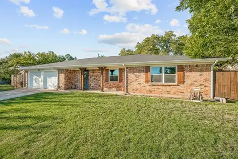 Vivienne, WEATHERFORD, TX 76086