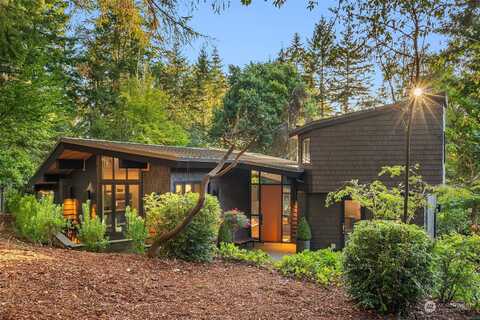 Carey, VASHON, WA 98070